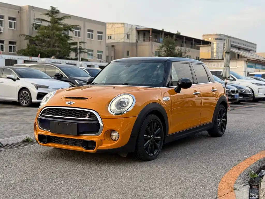 MINI MINI 2016