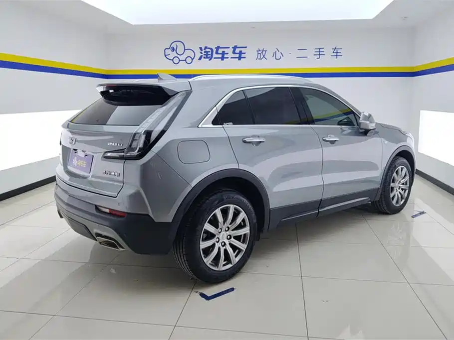 Cadillac XT4 2023 — фото 3