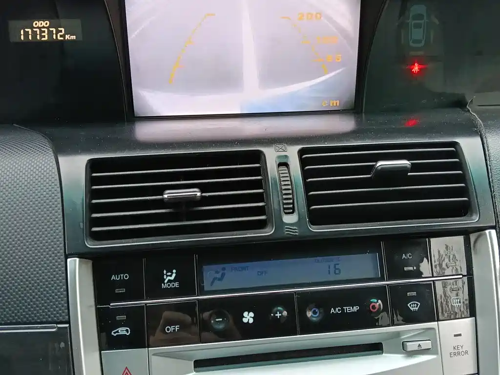 Luxgen Big 7 MPV 2015 — фото 11