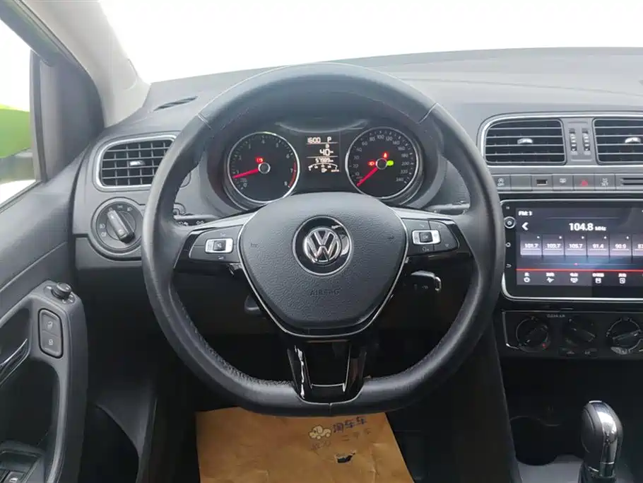 Volkswagen Polo 2018 — фото 15