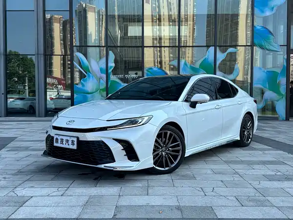 Toyota Camry 2025