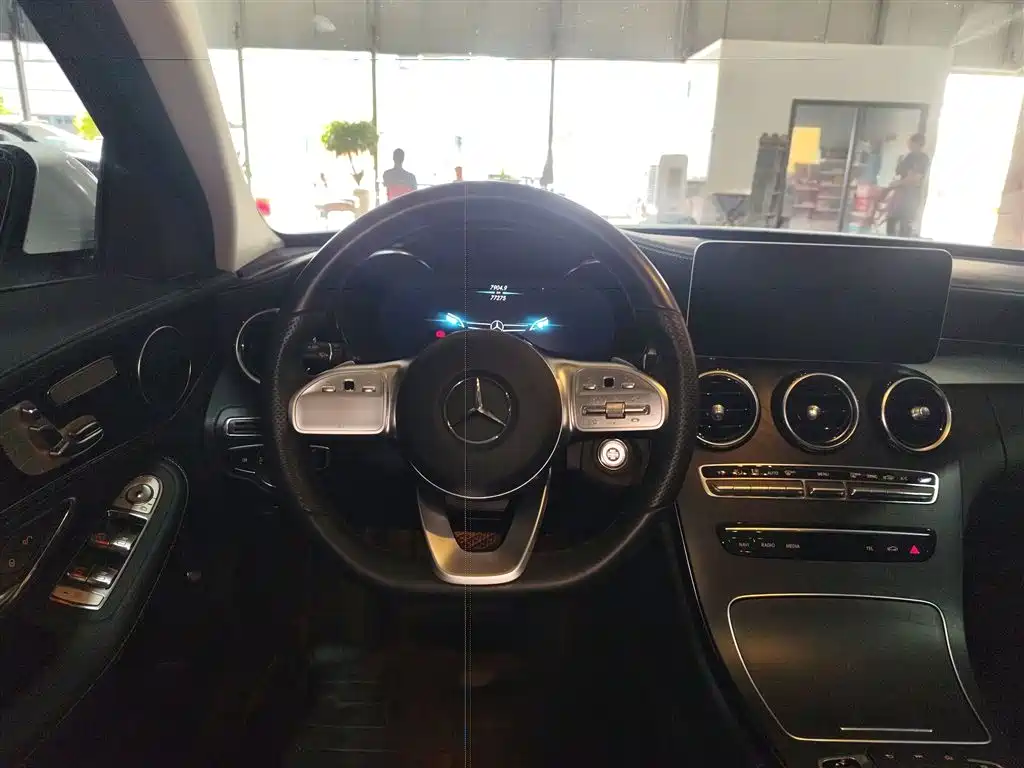 Mercedes-Benz C-Class 2020 — фото 11