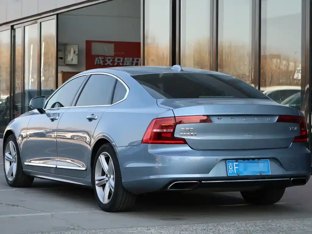 Volvo S90 2019 — фото 15