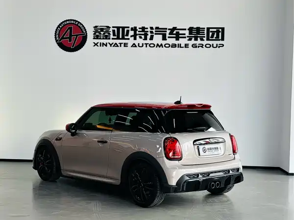 MINI JCW 2022