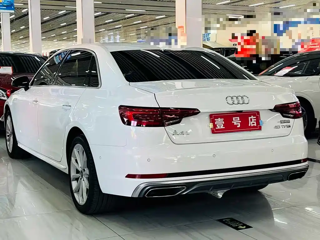 Audi A4L 2020 — фото 6