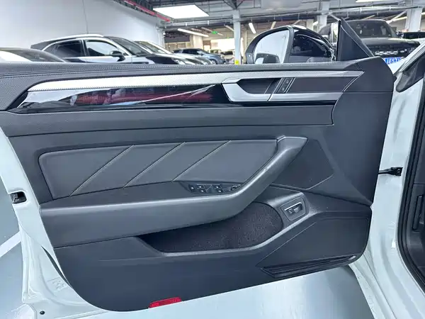 Volkswagen CC 2023