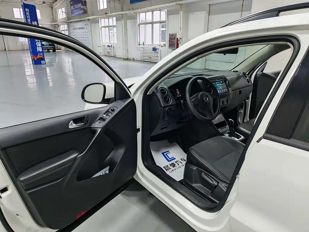 Volkswagen Tiguan 2019 — фото 11