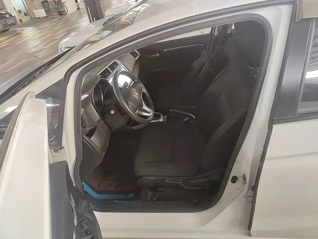 Honda Fit 2016 — фото 15