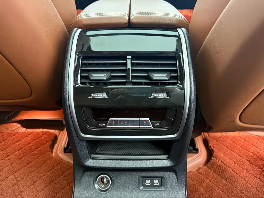 BMW X7 2023 — фото 11