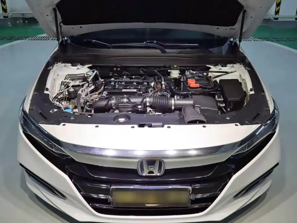 Honda Accord 2018 — фото 6