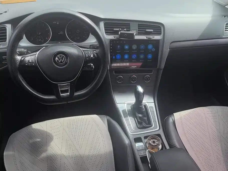 Volkswagen Golf 2016 — фото 12