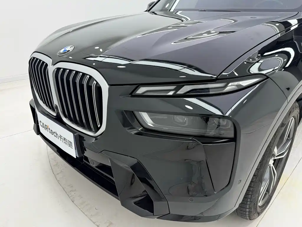 BMW X7 2023 — фото 24