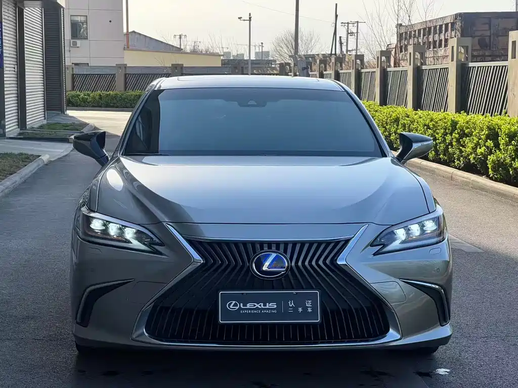 Lexus ES 2021 — фото 2