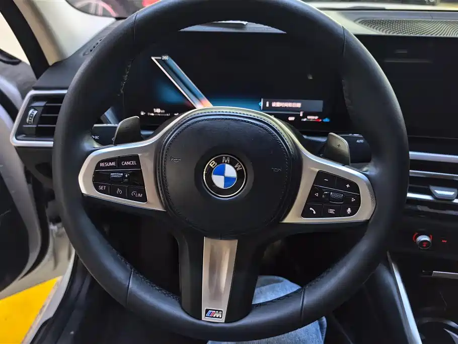 BMW 3 Series 2023 — фото 15