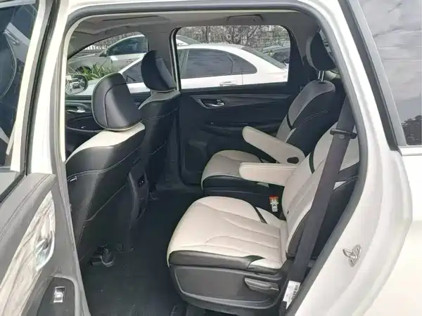 Baojun 730 2018
