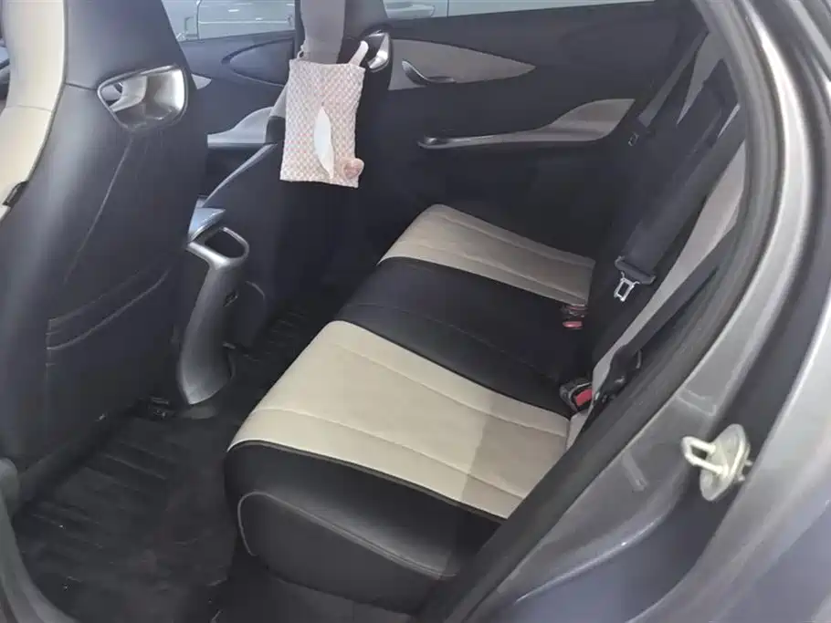 BYD Dolphin 2023 — фото 11
