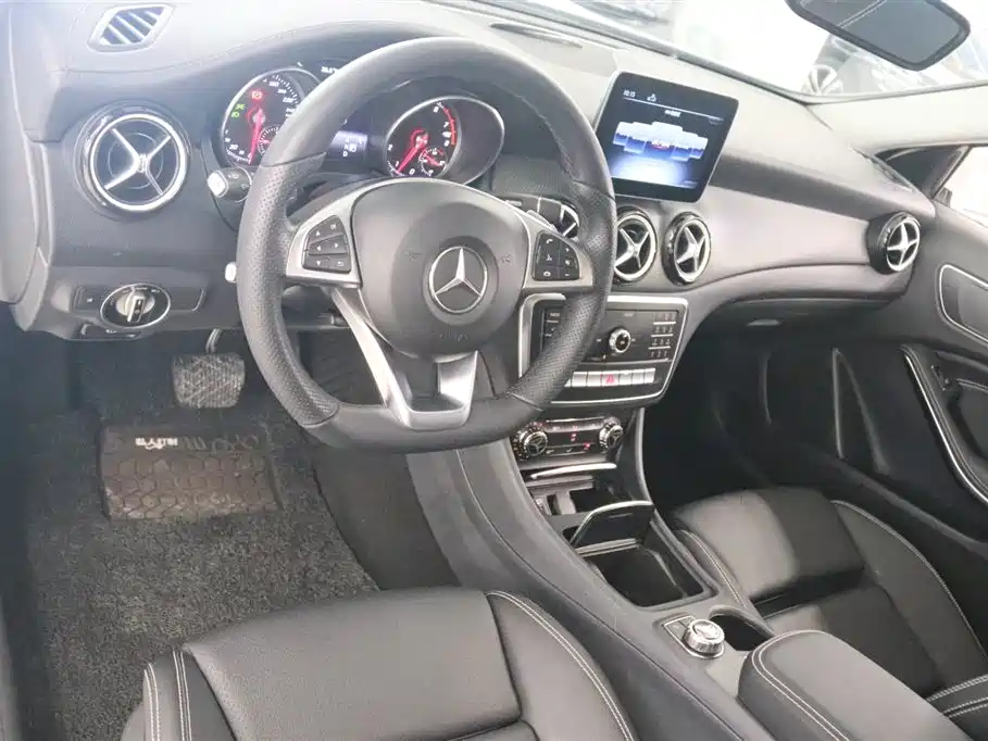 Mercedes-Benz GLA 2019 — фото 10