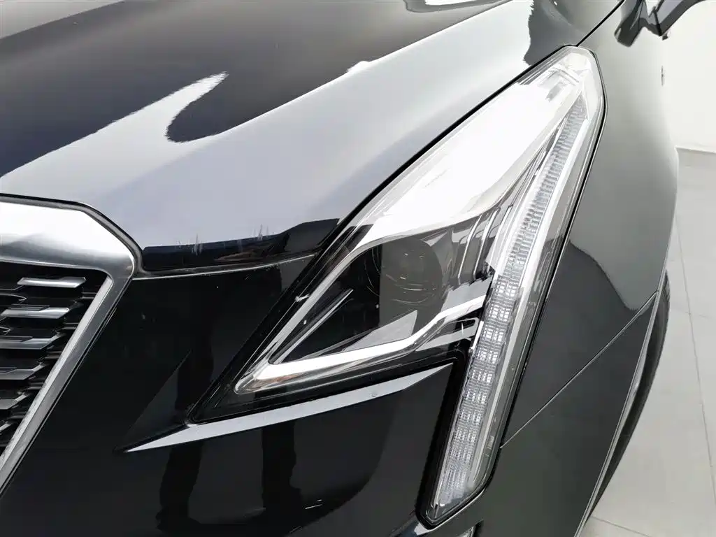 Cadillac XT5 2023 — фото 7