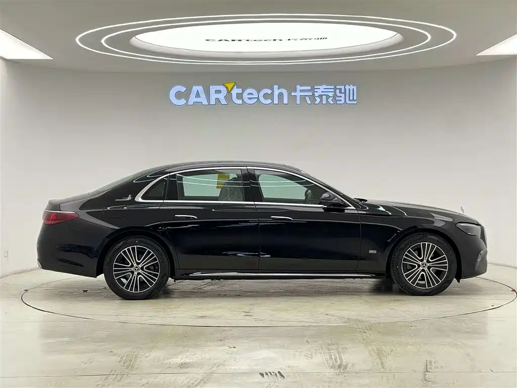 Mercedes-Benz E-Class 2025