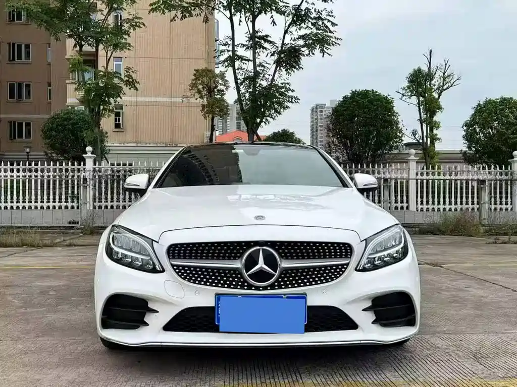 Mercedes-Benz C-Class 2021