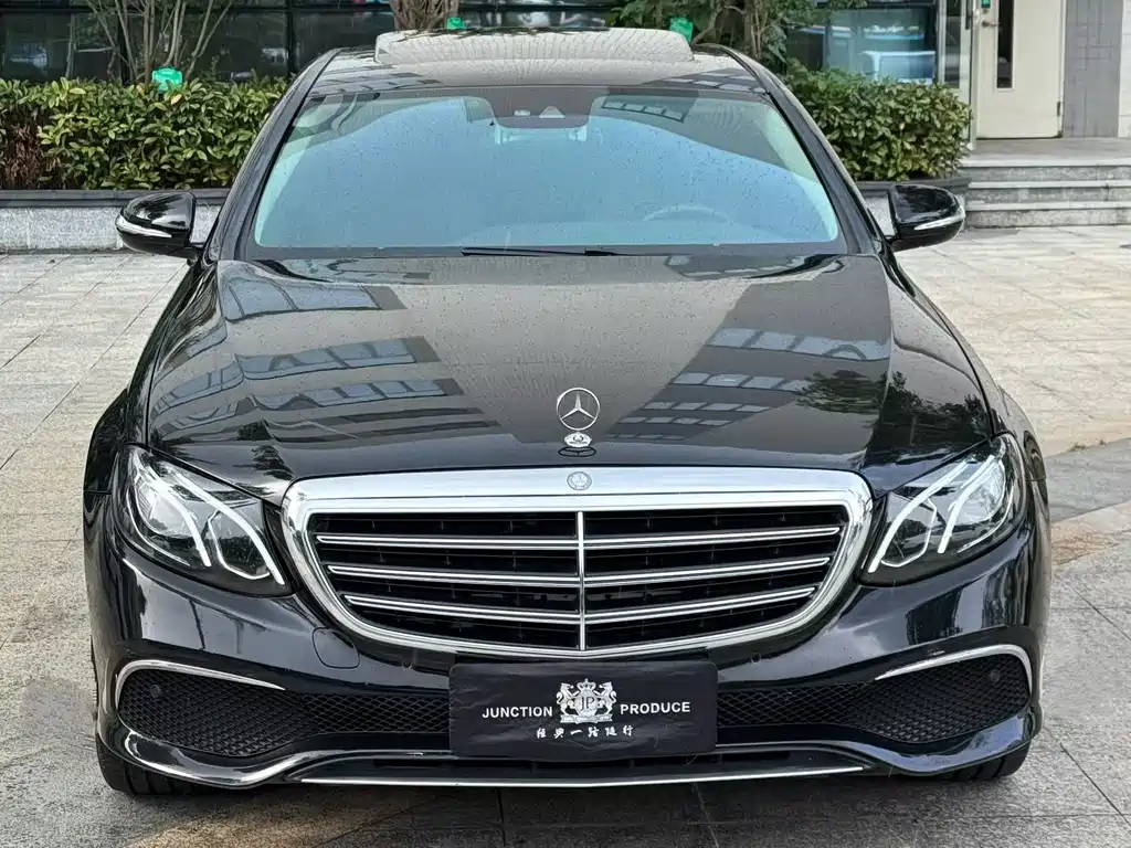 Mercedes-Benz E-Class 2016 — фото 1