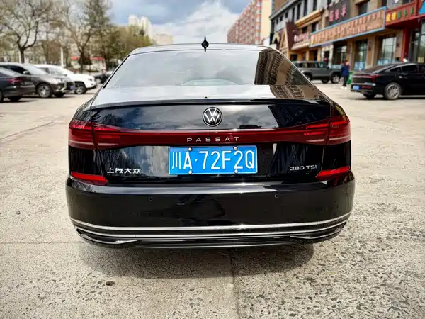 Volkswagen Passat 2022