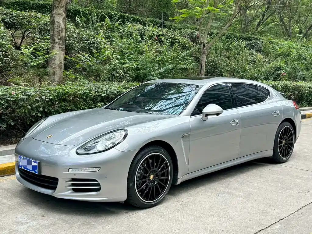 Porsche Panamera 2015 — фото 1