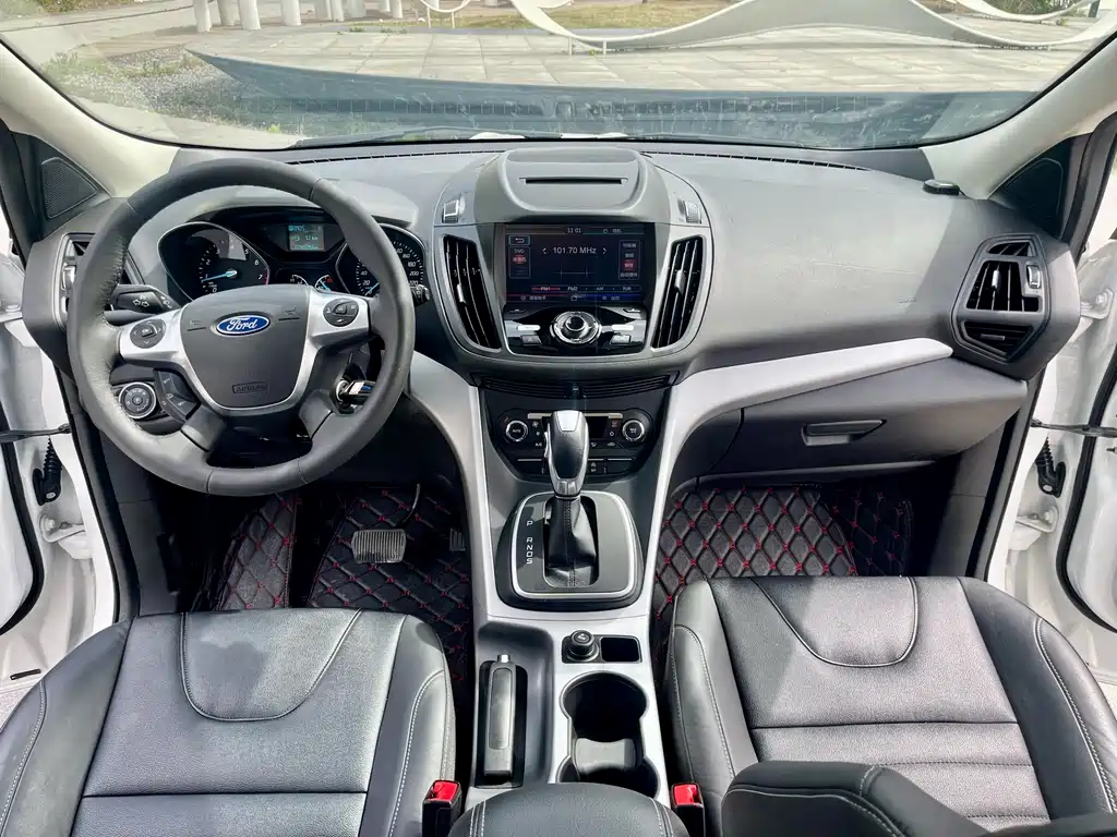 Ford Kuga 2016 — фото 23