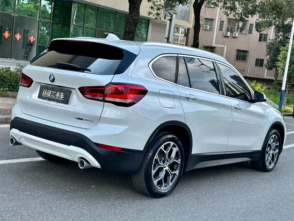BMW X1 2021