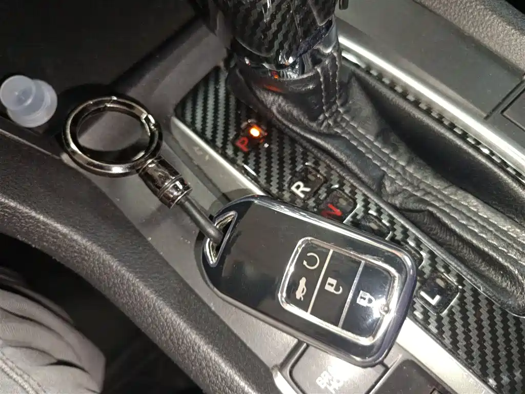 Honda Civic 2018 — фото 17