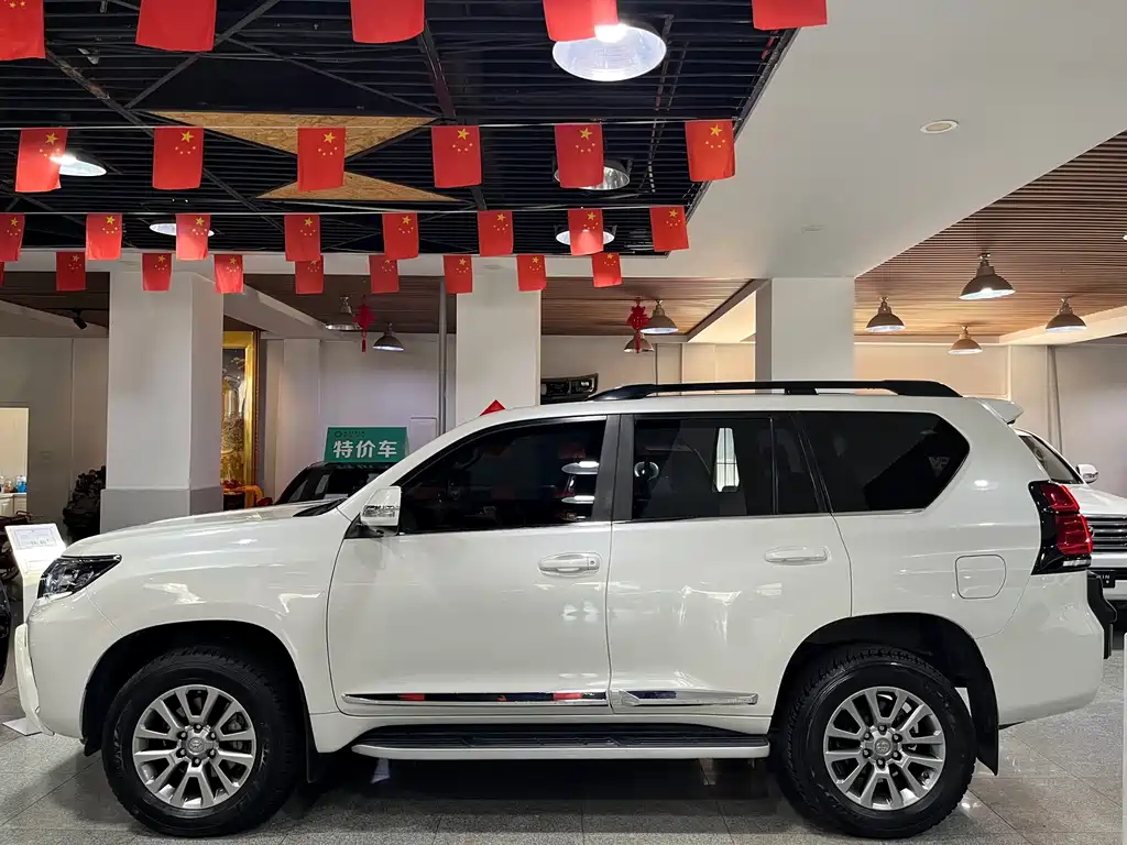 Toyota Prado 2019 — фото 18