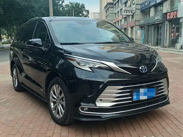 Toyota Sienna 2022