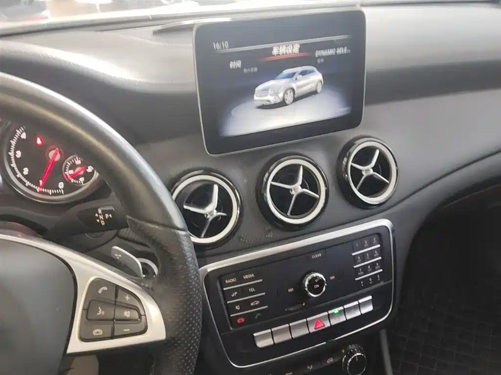 Mercedes-Benz GLA 2019 — фото 9