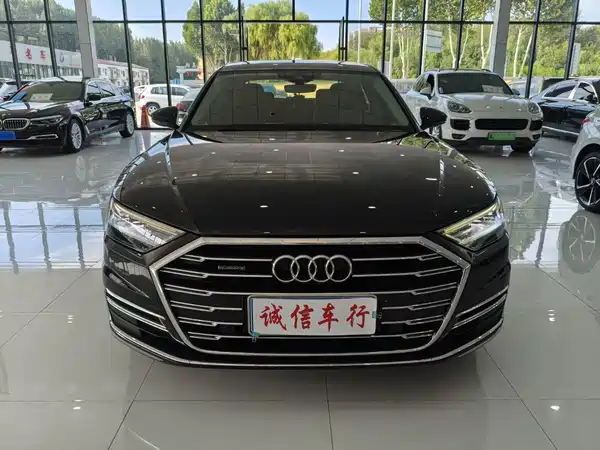 Audi A8 2021