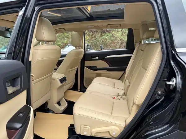 Toyota Highlander 2017
