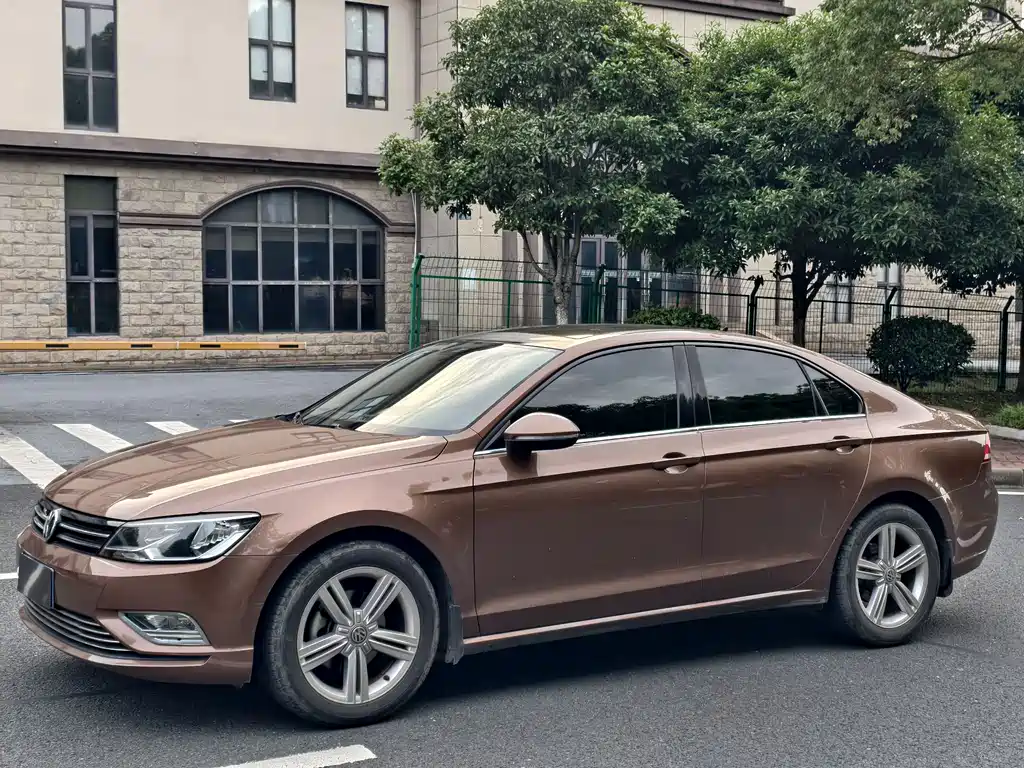 Volkswagen Lamando 2016