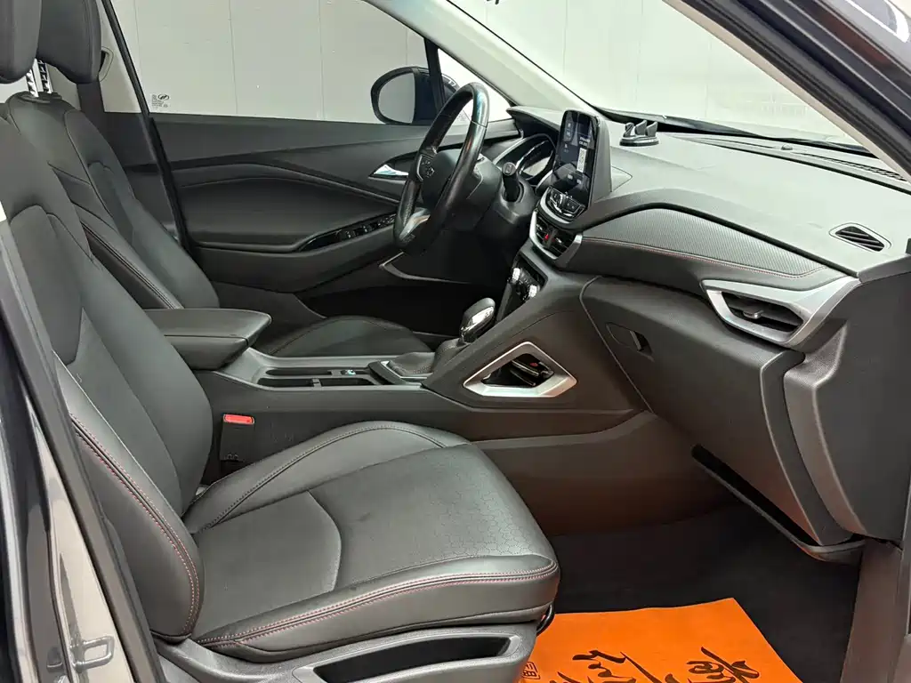 Chevrolet Orlando 2023 — фото 17