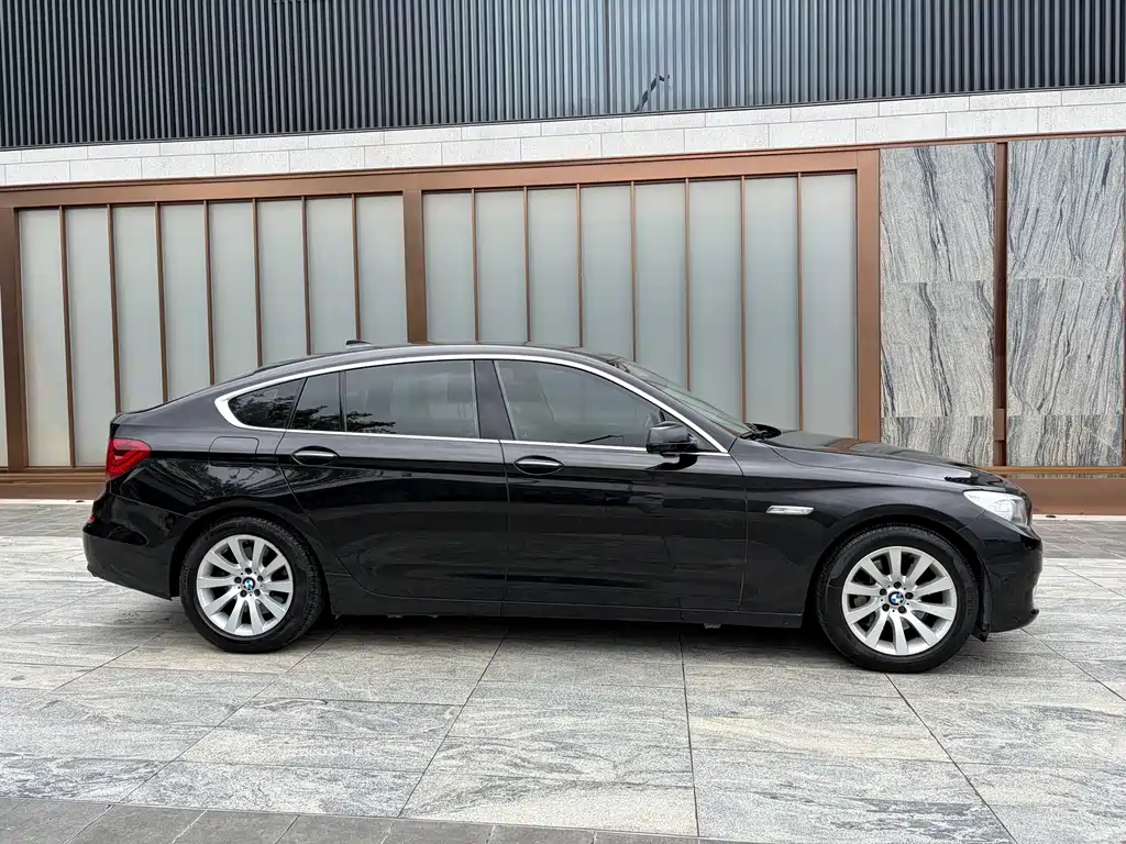 BMW 5 Series GT 2013 — фото 4