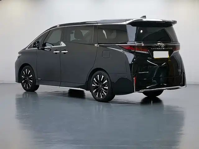 Toyota Vellfire 2024 — фото 12