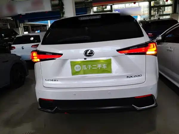 Lexus NX 2020