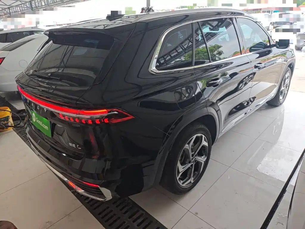 Geely Xingyue L 2023