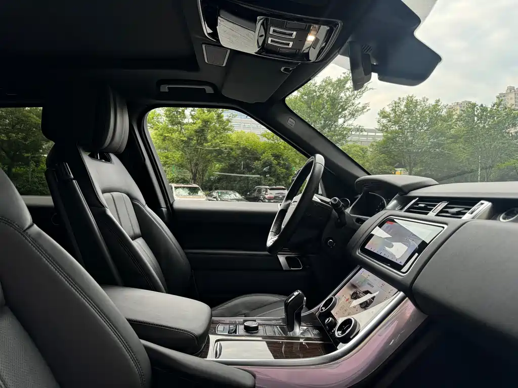 Land Rover Sport PHEV 2019 — фото 19