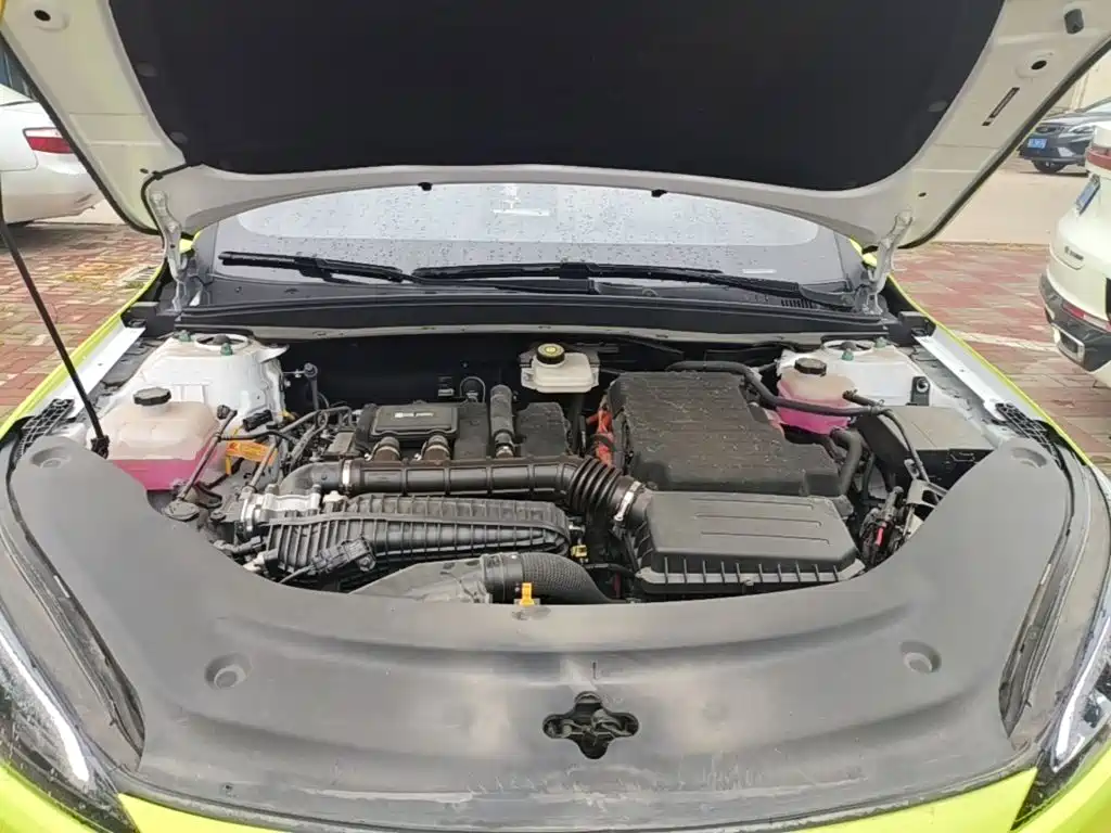 BYD Seal 05 DM-i 2025 — фото 20