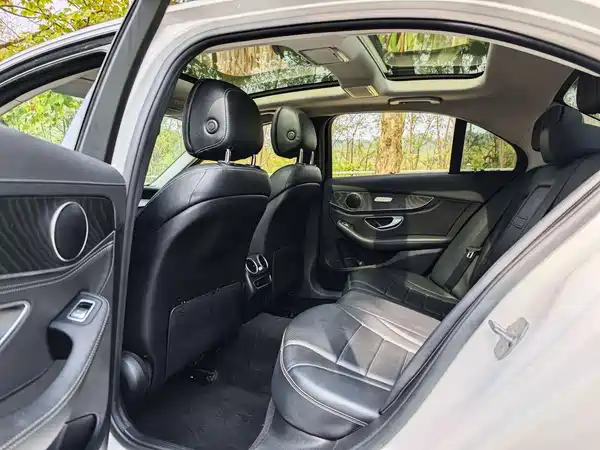 Mercedes-Benz C-Class 2019