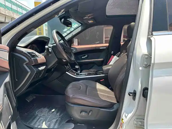 Landwind X7 2017