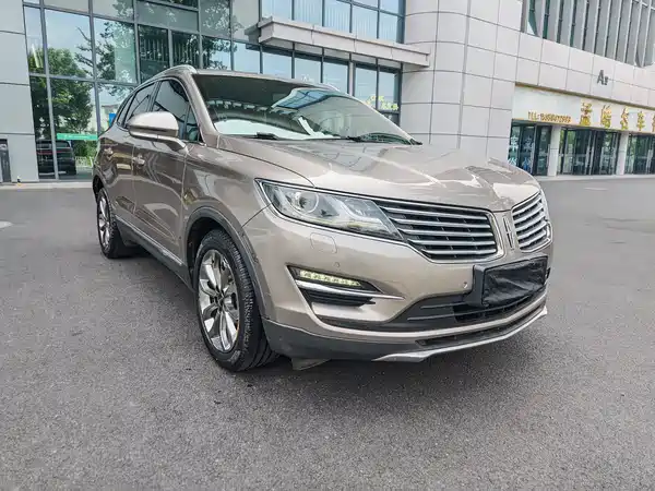 Lincoln MKC 2018