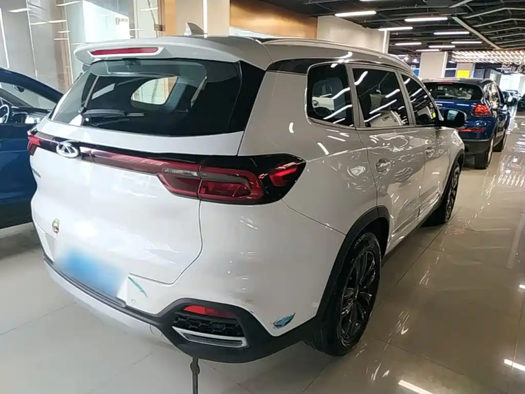 Chery Tiggo 8 2021 — фото 7
