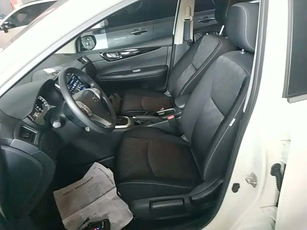 Nissan Tiida 2022 — фото 15