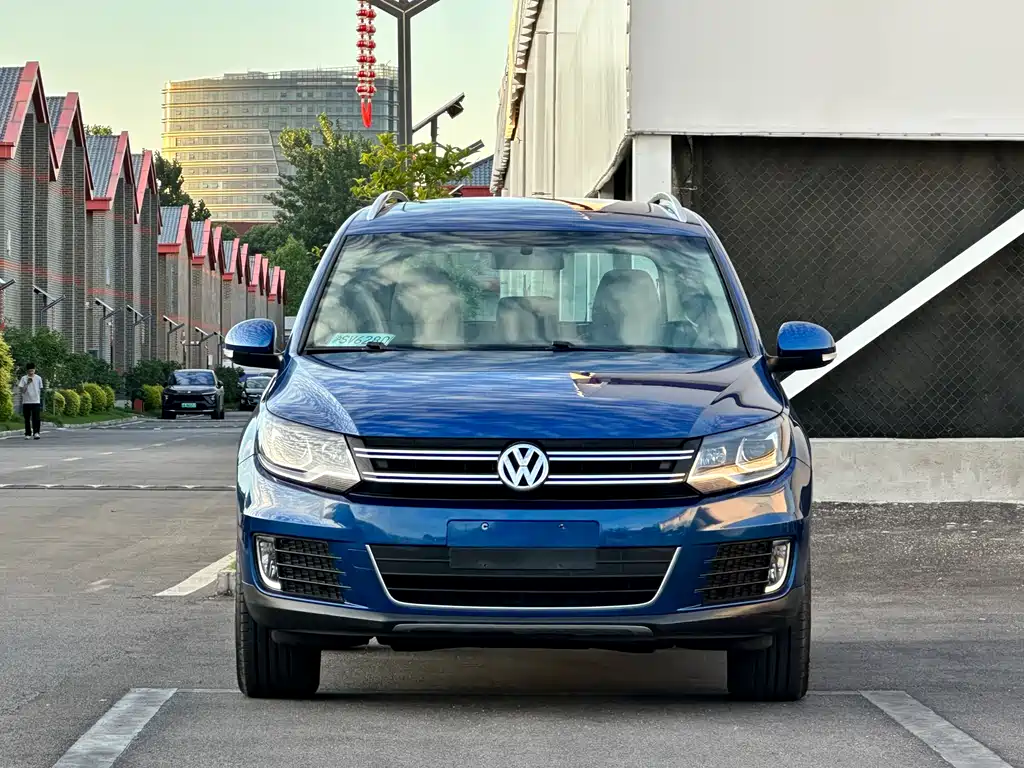 Volkswagen Tiguan 2014 — фото 2