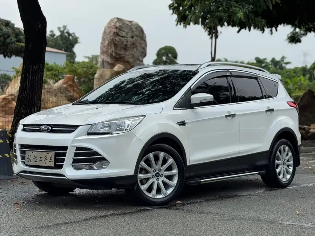 Ford Kuga 2015